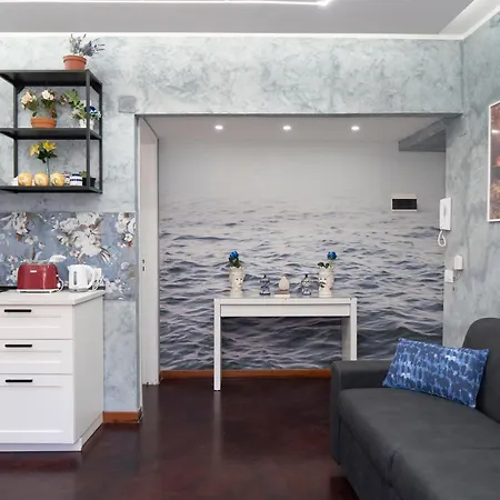 Timeo In Baroque Building Apartment *