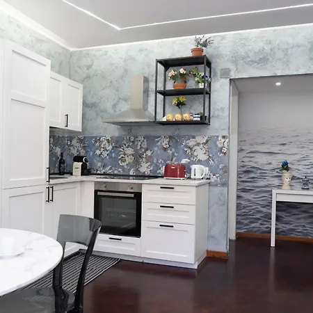 Apartment Timeo In Baroque Building Catania