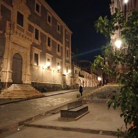 Timeo In Baroque Building Apartment Catania