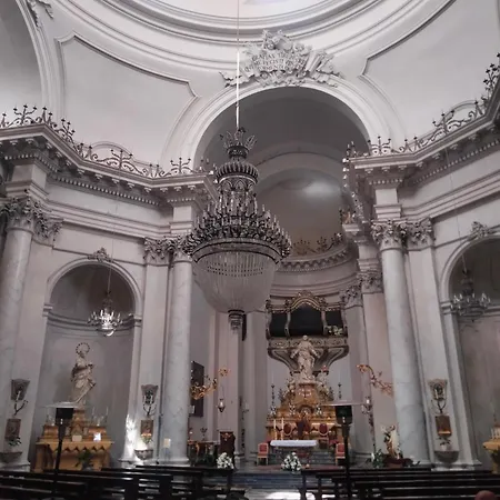 Timeo In Baroque Building Apartment